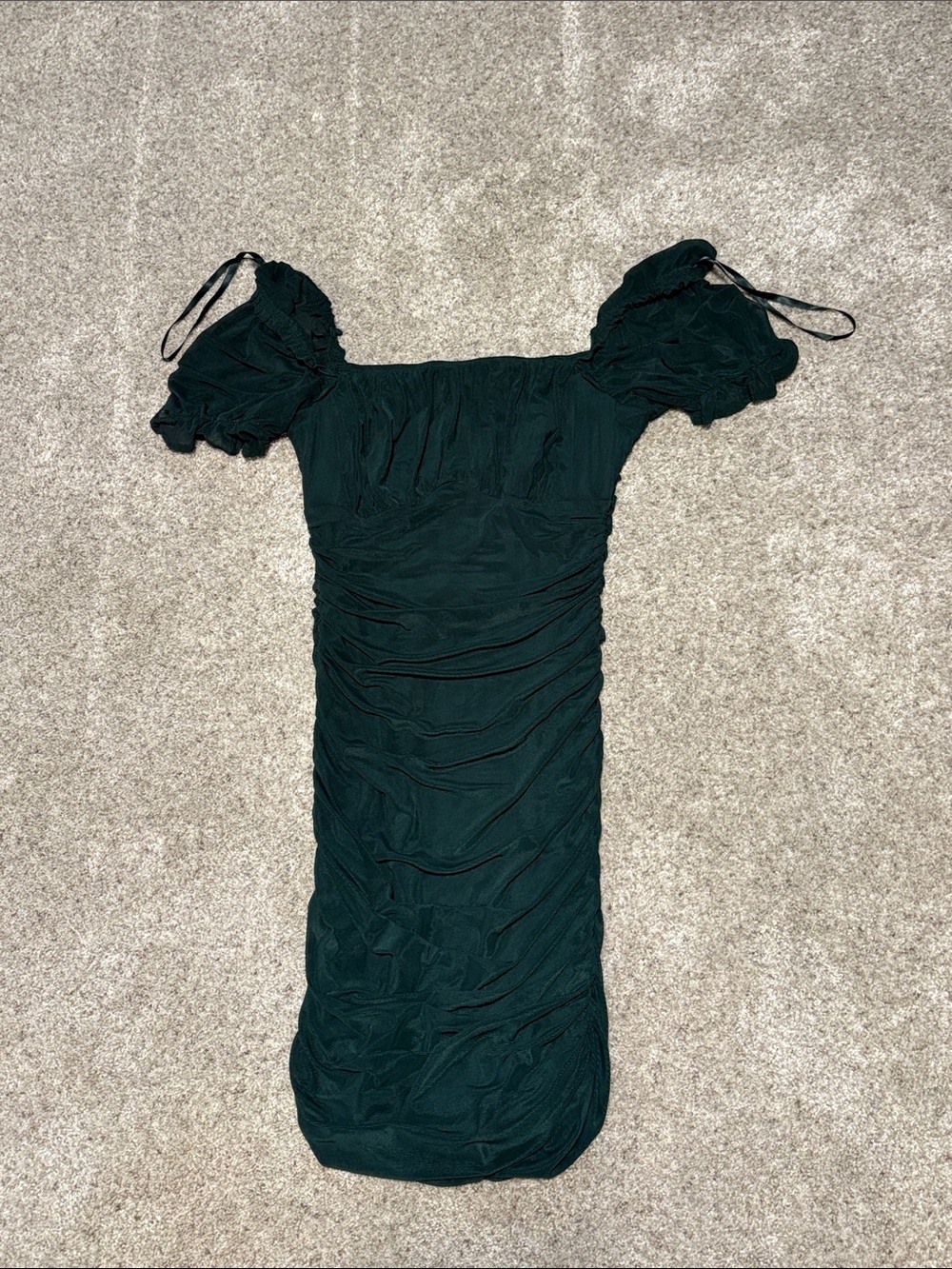 Windsor Dark Green Midi Dress with Puff Sleeves